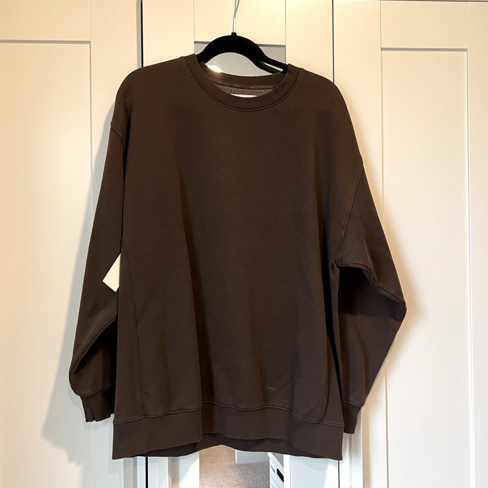 Aritzia Brown Crewneck and Shorts Sweatset - Picture 8 of 9